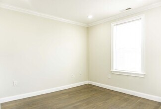 33 Merriam St, Unit 2 in Somerville, MA - Building Photo - Building Photo