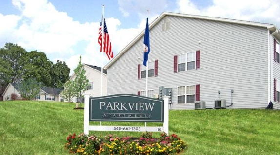 Parkview Apartments in Orange, VA - Foto de edificio