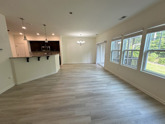property at 373 Durants Neck Ln