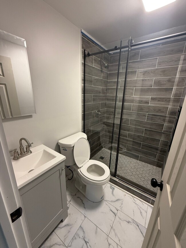 49 Orton Ave in Binghamton, NY - Foto de edificio - Building Photo