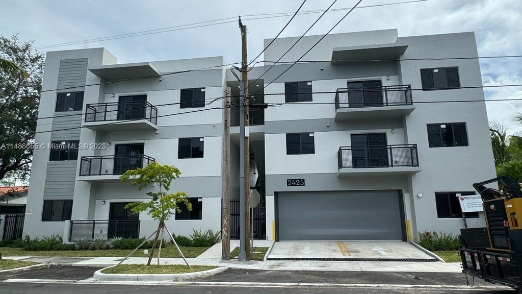 2425 NW 24th Ave-Unit -- in Miami, FL - Building Photo