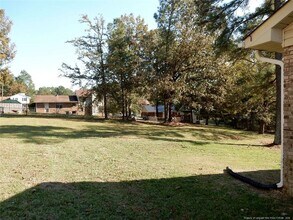 1113 Oakstone Dr in Fayetteville, NC - Building Photo - Building Photo