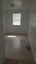 858 Maley St in Daytona Beach, FL - Building Photo - Building Photo