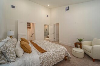 7502 Carver Rd in Houston, TX - Foto de edificio - Building Photo