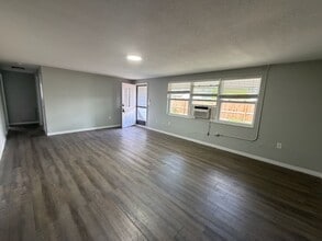 702 21st Ave W in Bradenton, FL - Building Photo - Building Photo