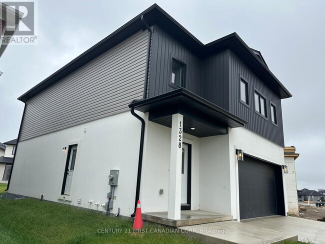 1328-1328 BUSH HILL LINK Ave in London, ON - Building Photo - Building Photo