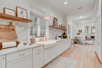 2703 Mid Ln in Houston, TX - Building Photo - Building Photo