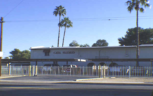 Casa Madrid Apartments in Phoenix, AZ - Building Photo