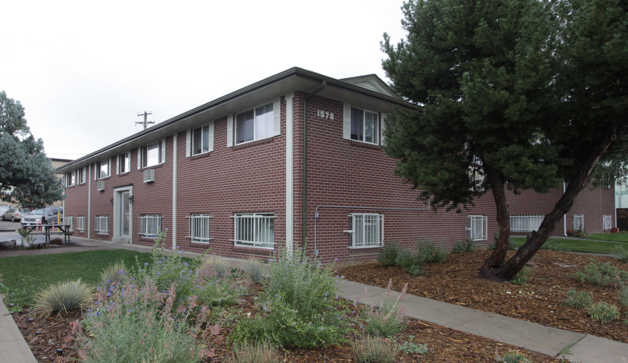 1578 Macon St in Aurora, CO - Building Photo