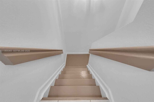 3364 NW 197th Terrace in Miami Gardens, FL - Foto de edificio - Building Photo