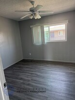 911 W. La Palma Ave. in Anaheim, CA - Building Photo