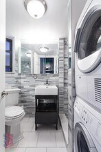 51 Leroy St in New York, NY - Building Photo - Building Photo