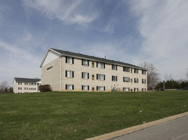 Woodview Commons Apartments in Streetsboro, OH - Foto de edificio - Building Photo