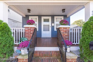 605 Monmouth Ave in Bradley Beach, NJ - Building Photo