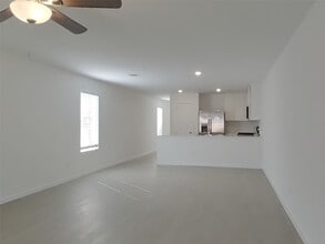 1734 Serenity Moon Dr in Crosby, TX - Building Photo - Building Photo