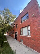 4811 W Warwick Ave in Chicago, IL - Building Photo