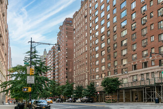 14 Sutton Pl S in New York, NY - Building Photo - Building Photo