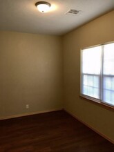 317 W Chicago St in Shawnee, OK - Building Photo - Building Photo