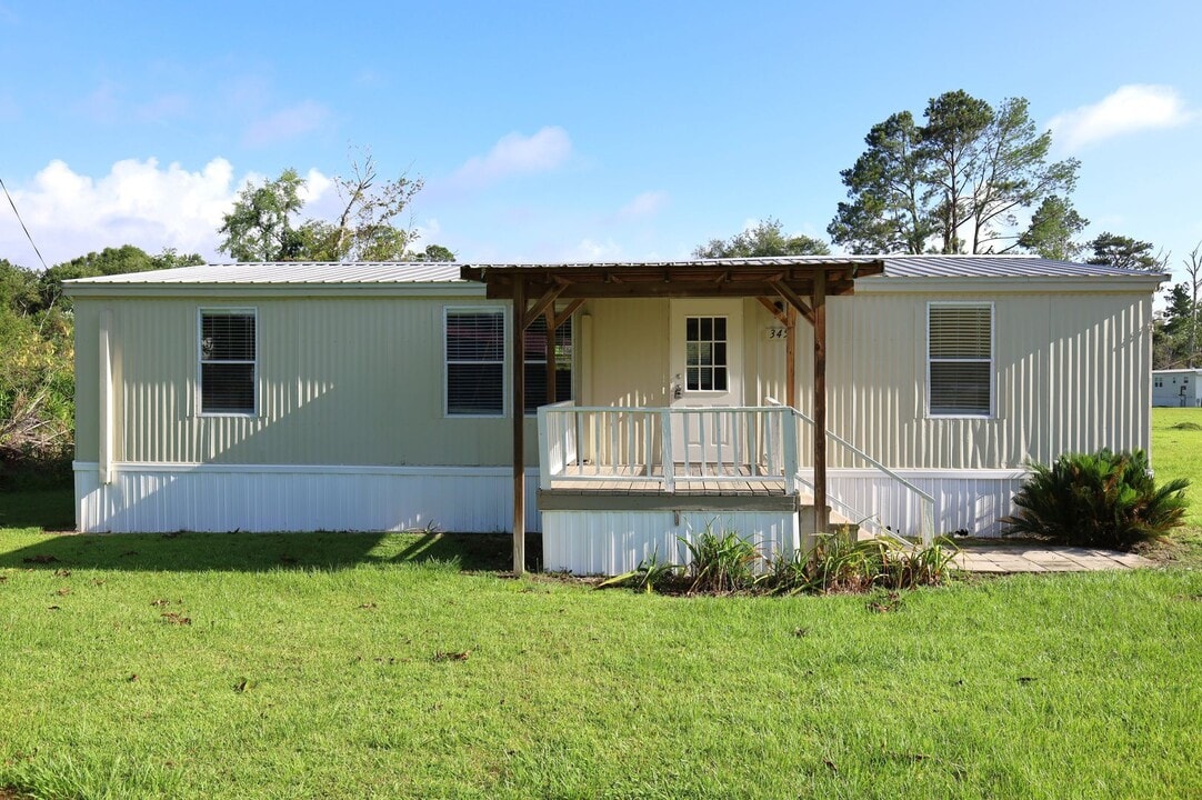 345 Miller St in Ray City, GA - Building Photo