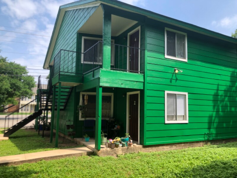 1634 Post Rd-Unit -Unit 1 in San Marcos, TX - Building Photo
