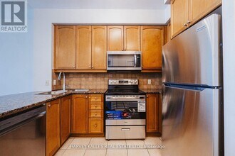 80 Absolute Ave in Mississauga, ON - Building Photo - Building Photo