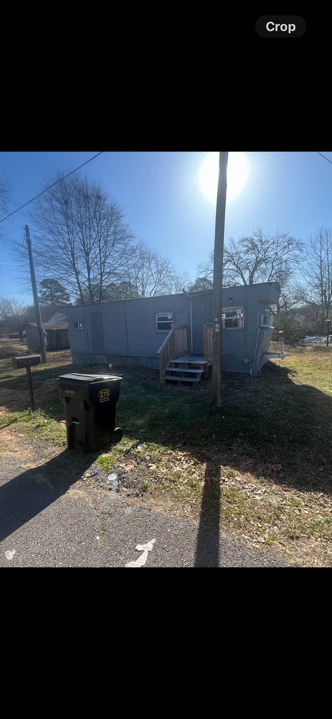 property at 105 4th Ward, AR
