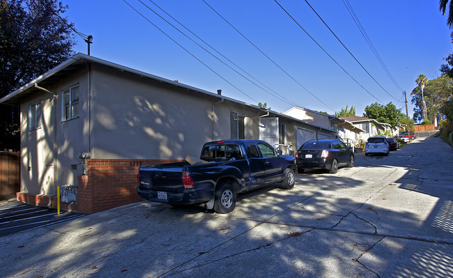 2708-2718 Somerset Ave in Castro Valley, CA - Building Photo - Building Photo