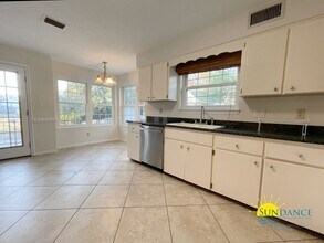 25 Lake Shore Dr in Shalimar, FL - Building Photo - Building Photo