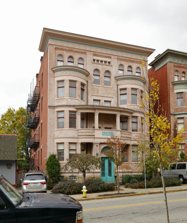 5460 Penn Ave in Pittsburgh, PA - Building Photo - Building Photo