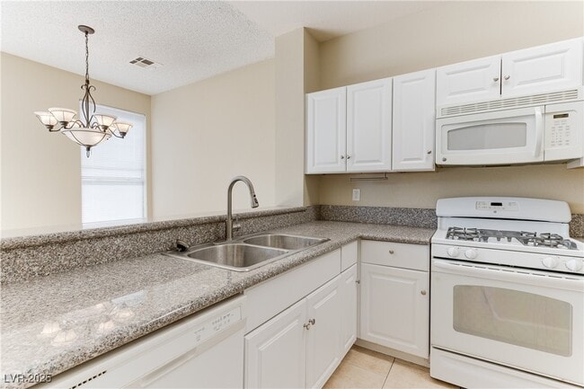 5037 Souza Dr in Las Vegas, NV - Building Photo - Building Photo