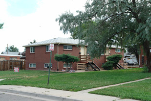 1130-1138 Xanthia St Apartments