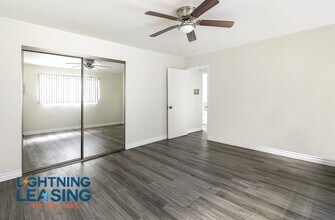 20324 Saticoy St in Los Angeles, CA - Building Photo - Building Photo