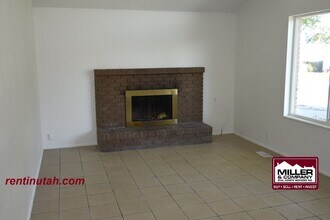 5568 Hugoton Dr in Taylorsville, UT - Building Photo - Building Photo