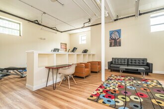 123 Highland Ave, Unit 1 in Somerville, MA - Building Photo - Building Photo