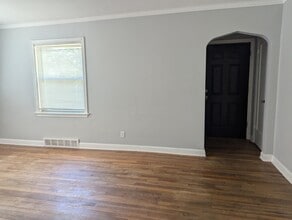 2403 Custer Ave in Rockford, IL - Building Photo - Building Photo