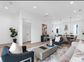5908 Val Verde St in Houston, TX - Foto de edificio - Building Photo
