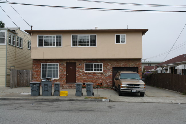 173 Santa Lucia Ave in San Bruno, CA - Building Photo - Building Photo