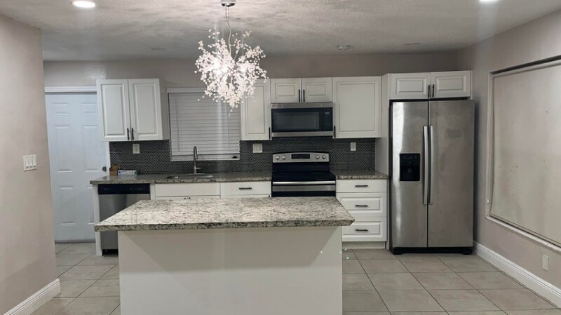 2001 NE 2nd Terrace in Pompano Beach, FL - Foto de edificio