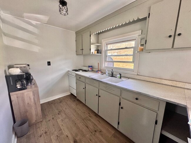 property at 2073 Castleton Rd