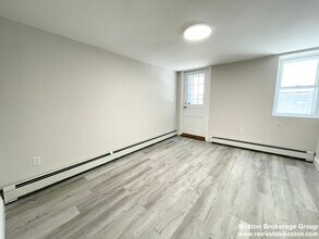 180 Bolton St in Boston, MA - Building Photo - Building Photo