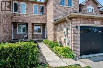 108 Hawthorne Crescent in Barrie, ON - Building Photo - Building Photo
