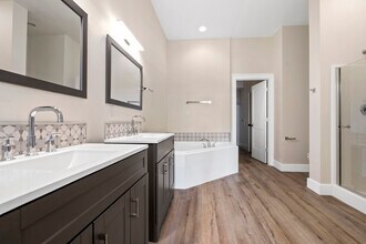 2501 Country Club Dr in Lynn Haven, FL - Foto de edificio - Building Photo