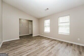 646 Kilkenny Cir in Lithonia, GA - Building Photo - Building Photo