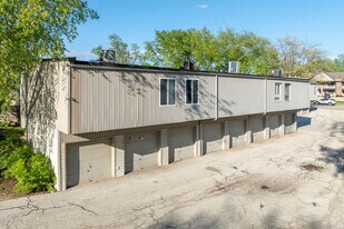 6809 N Frostwood Pky in Peoria, IL - Building Photo