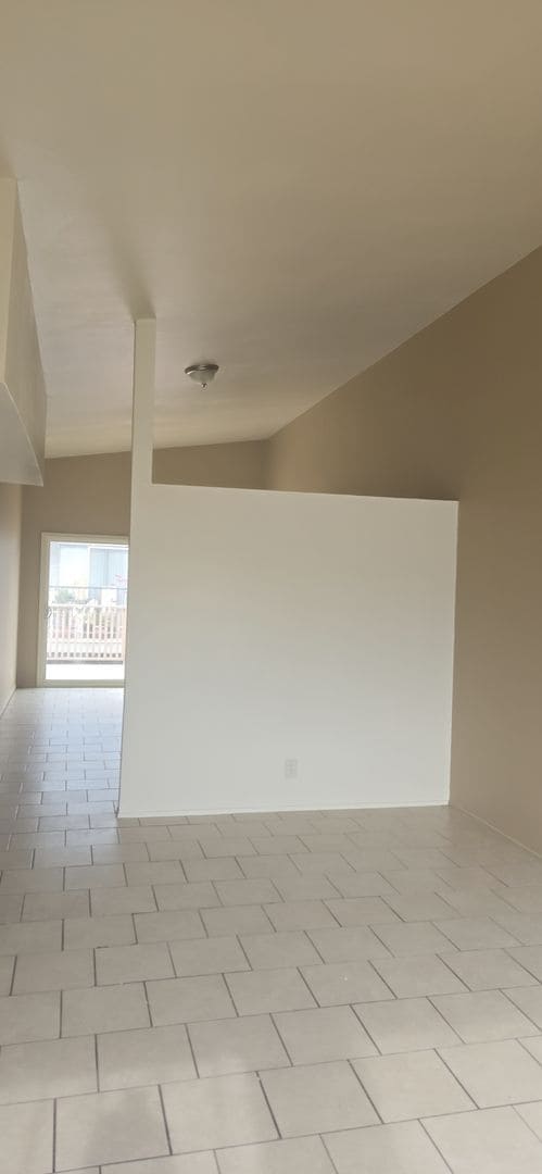 821 N Vineyard Ave in Ontario, CA - Building Photo - Building Photo