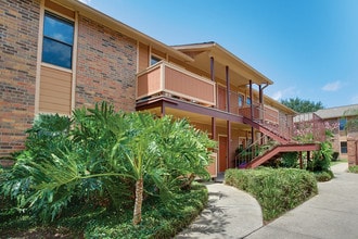 City Heights Magnolia C.H.A.M. in New Iberia, LA - Foto de edificio - Building Photo