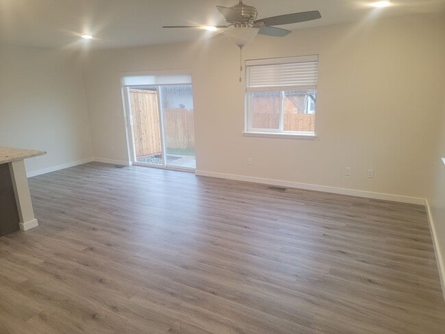 609 13th St in Belgrade, MT - Building Photo - Building Photo