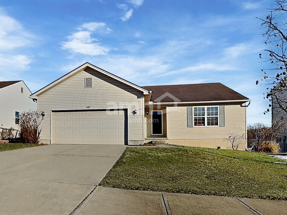 427 Kreider Dr in Fairborn, OH - Building Photo