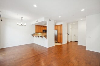 5858 Levi Ln in Van Nuys, CA - Building Photo - Building Photo