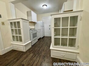 179 Thomas E. Burgin Pkwy, Unit 7 in Quincy, MA - Building Photo - Building Photo